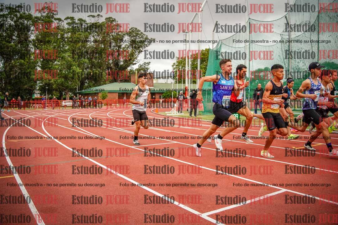 Fotos de los 1500 m llanos de varones