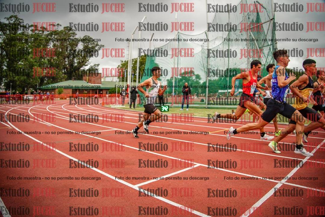 Fotos de los 1500 m llanos de varones
