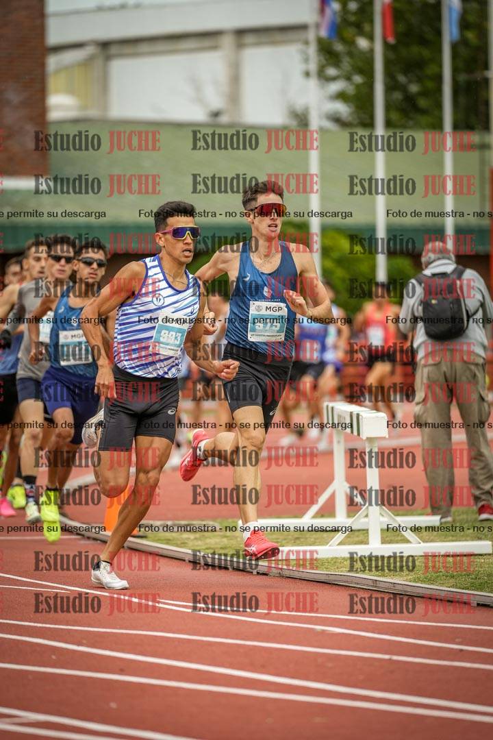 Fotos de los 1500 m llanos de varones