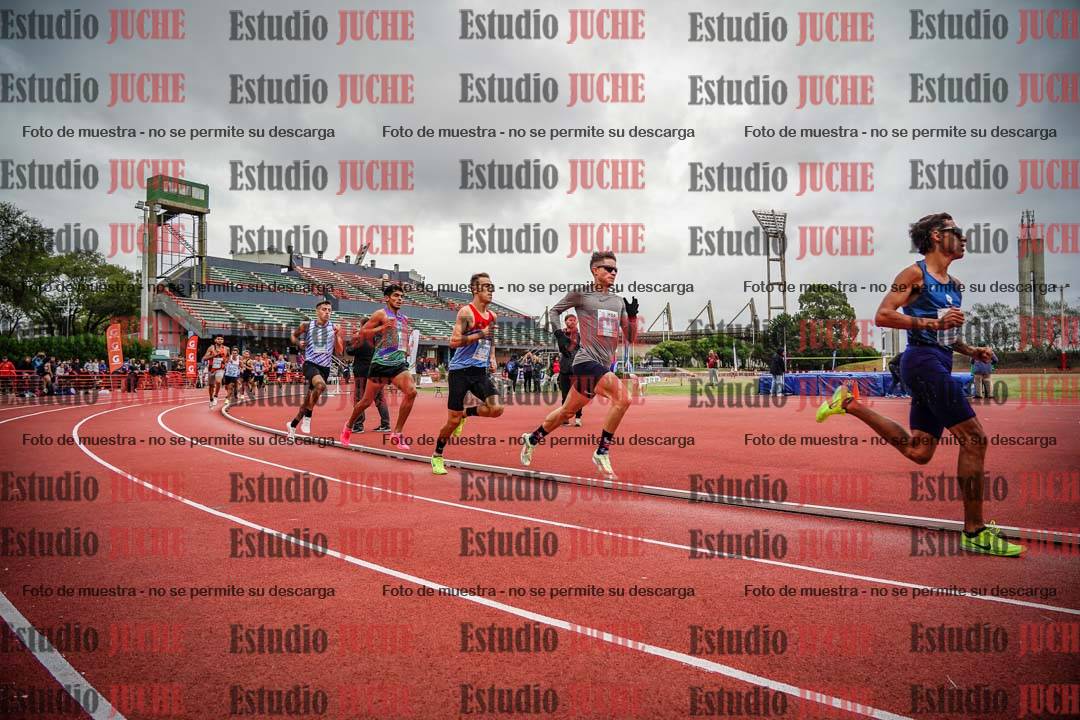 Fotos de los 1500 m llanos de varones