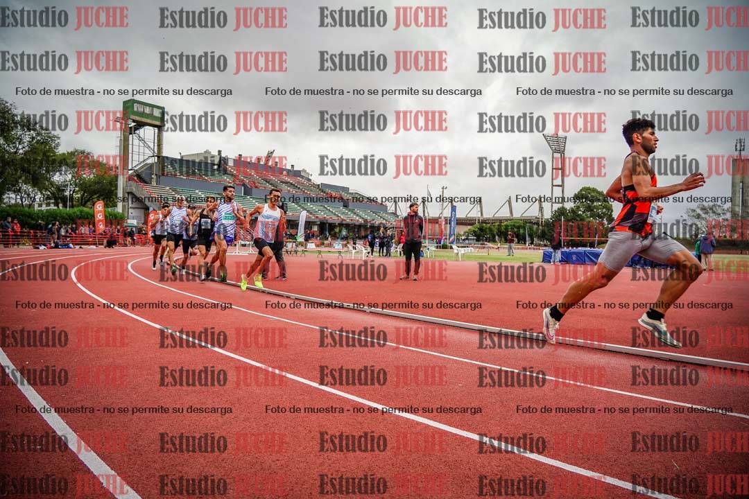 Fotos de los 1500 m llanos de varones