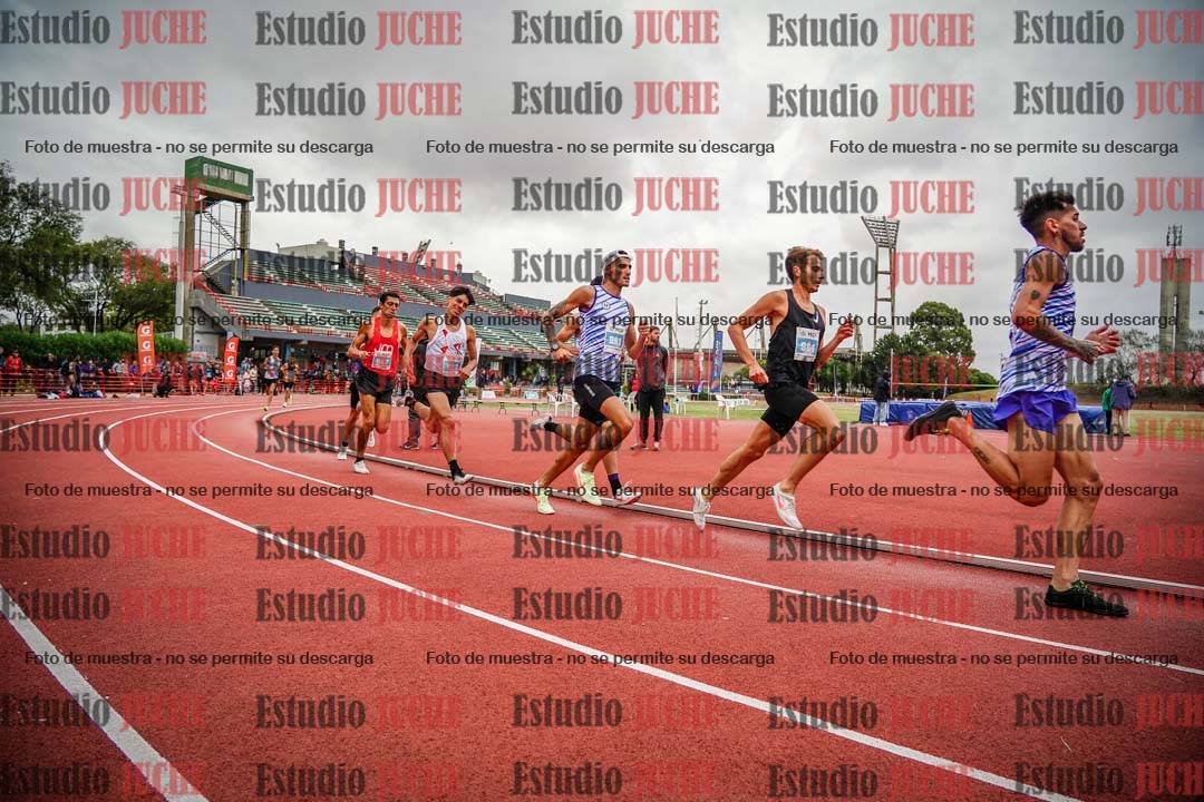 Fotos de los 1500 m llanos de varones