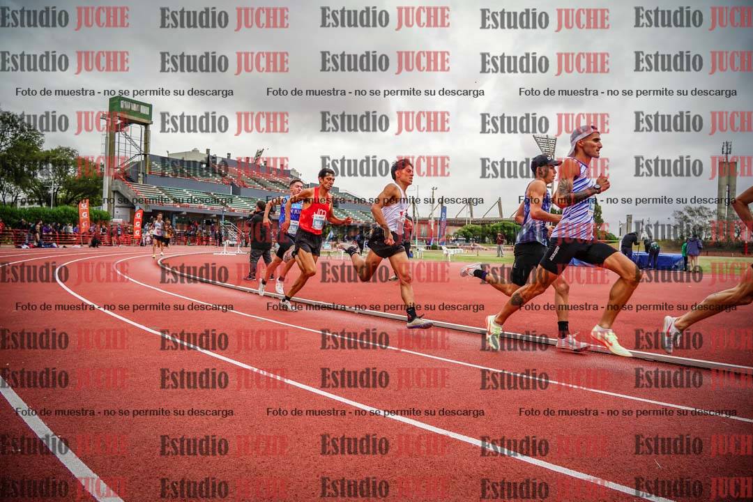 Fotos de los 1500 m llanos de varones