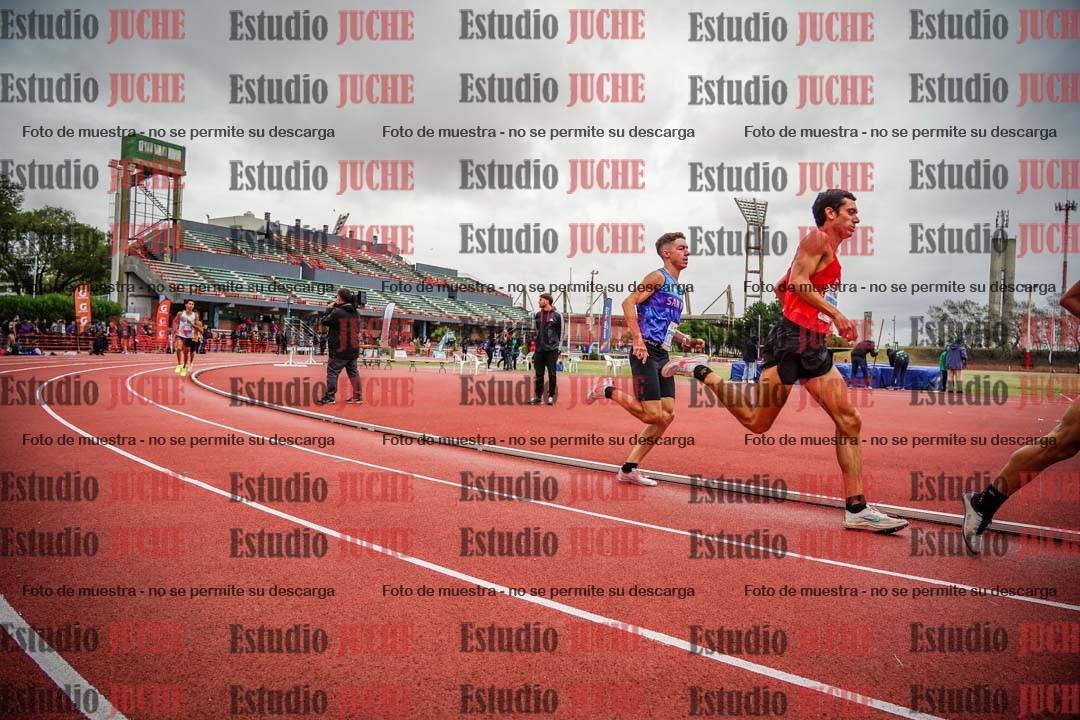 Fotos de los 1500 m llanos de varones