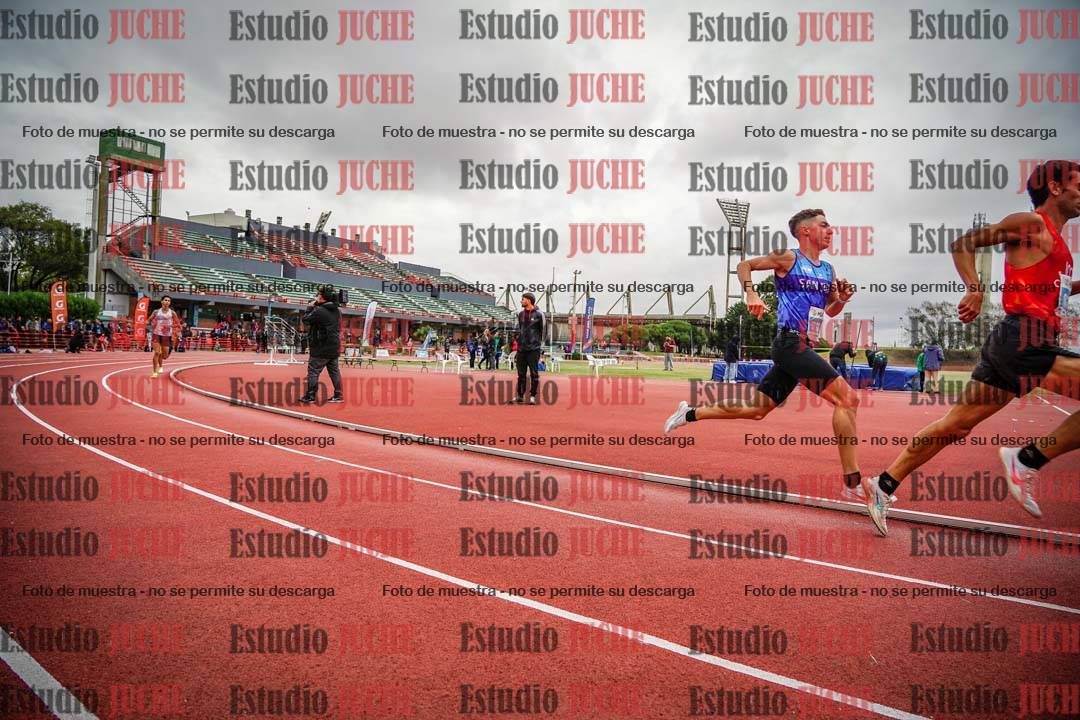 Fotos de los 1500 m llanos de varones
