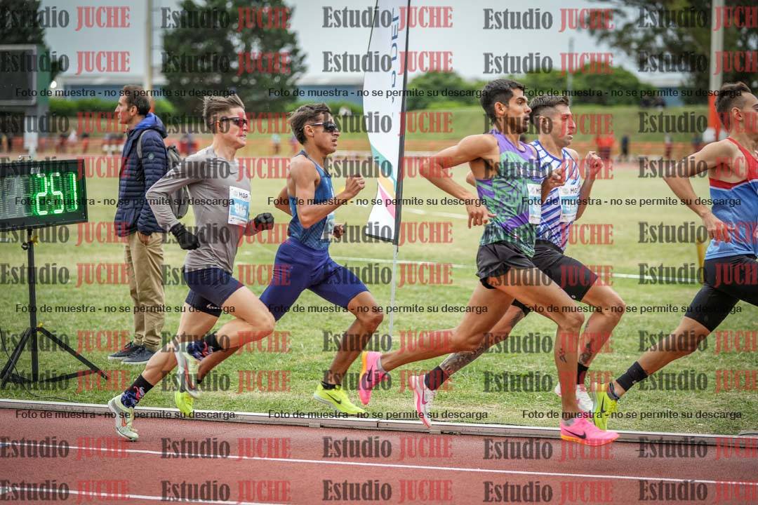 Fotos de los 1500 m llanos de varones