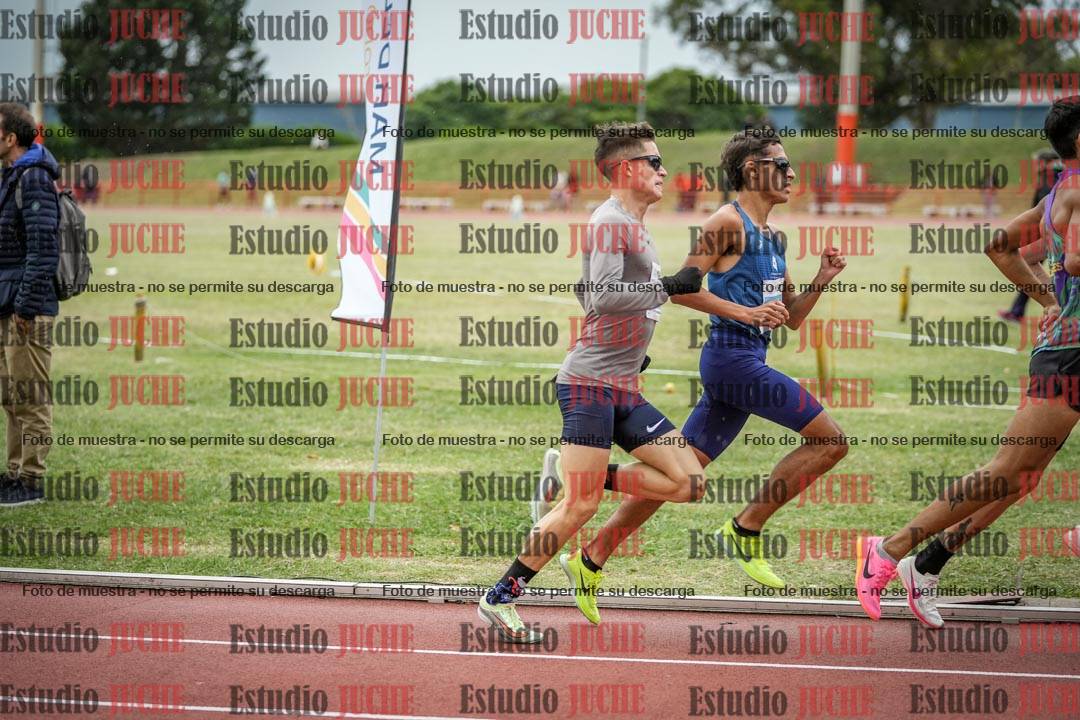 Fotos de los 1500 m llanos de varones