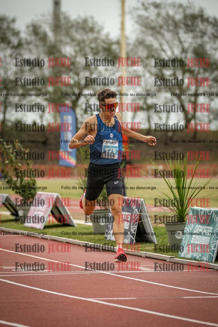 Fotos de los 1500 m llanos de varones