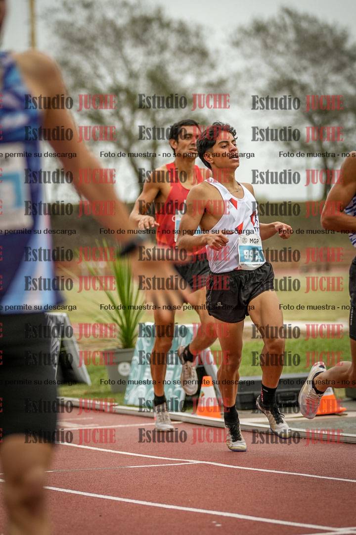 Fotos de los 1500 m llanos de varones