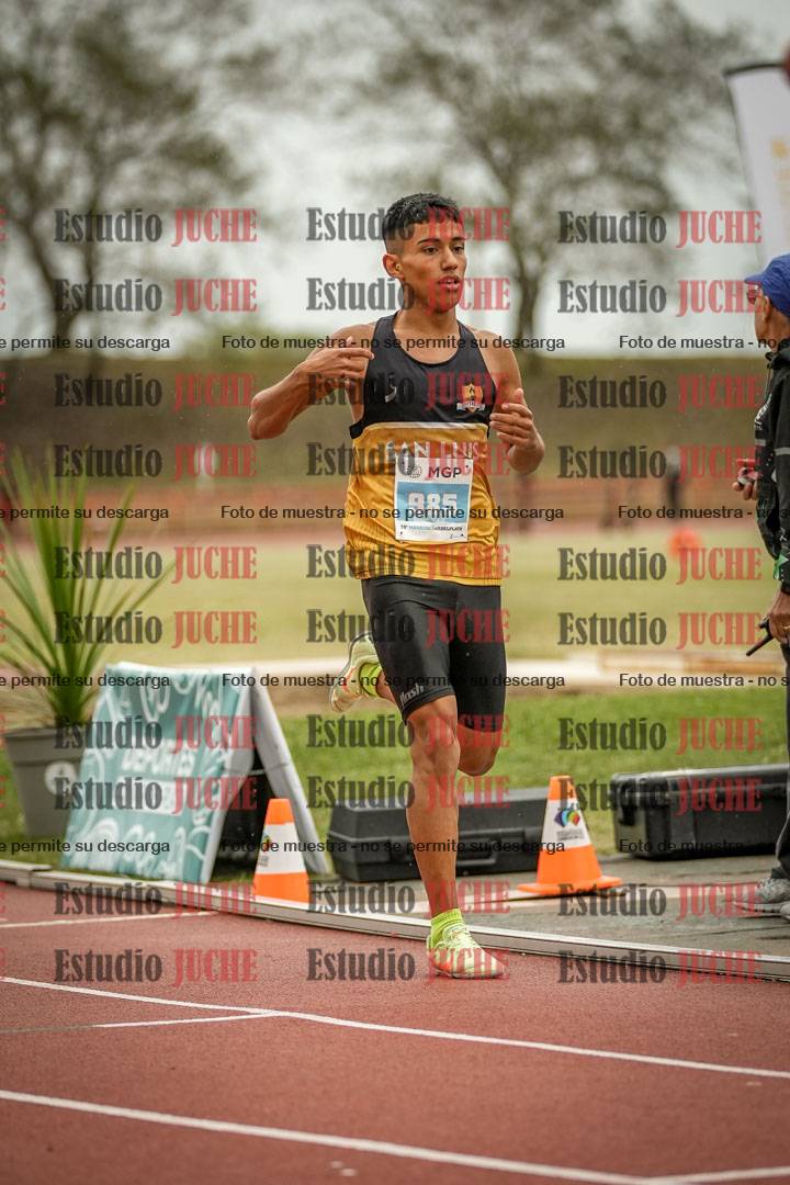 Fotos de los 1500 m llanos de varones