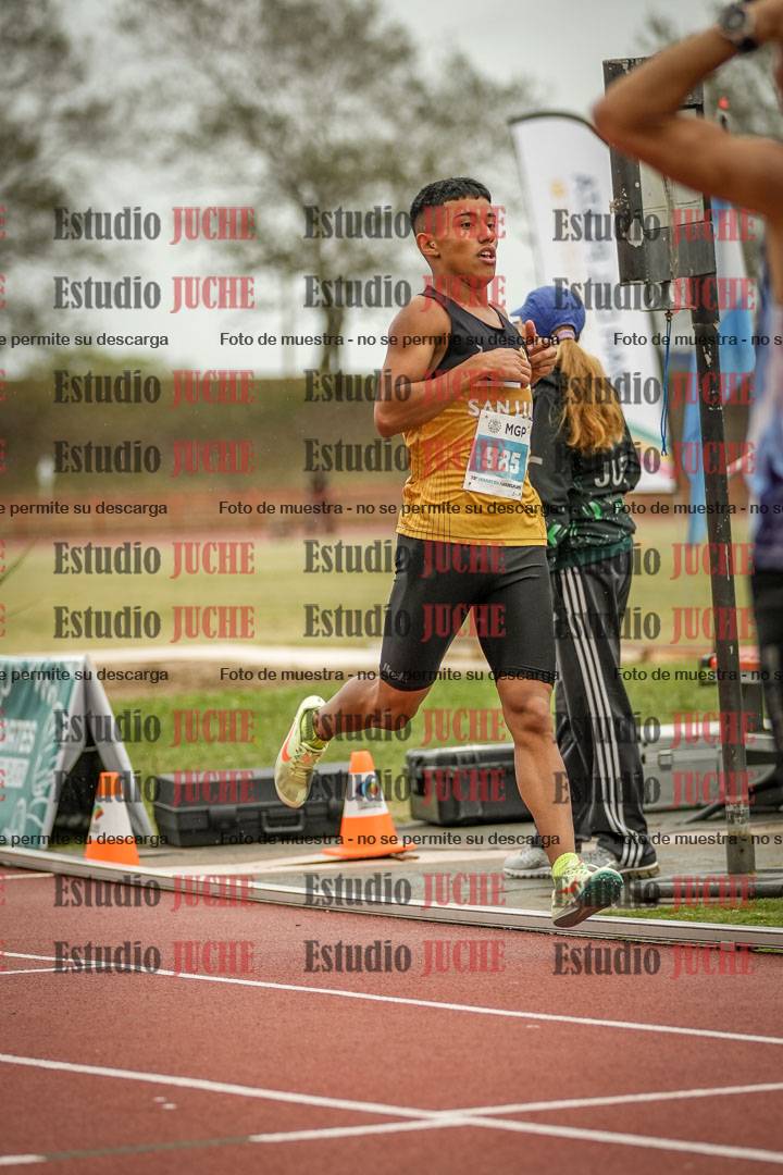 Fotos de los 1500 m llanos de varones