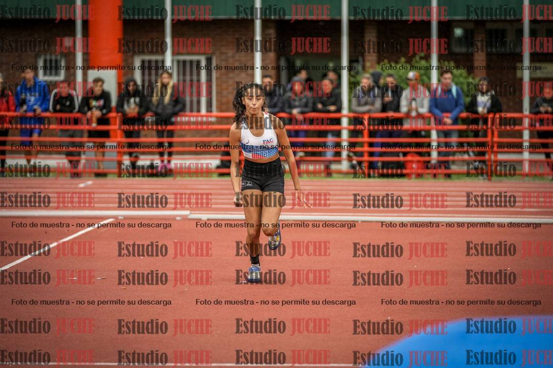 Fotos del salto en alto de mujeres - heptatlón 2