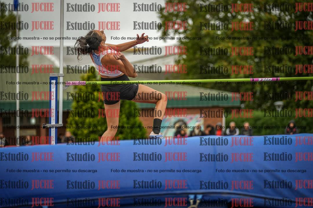 Fotos del salto en alto de mujeres - heptatlón 2