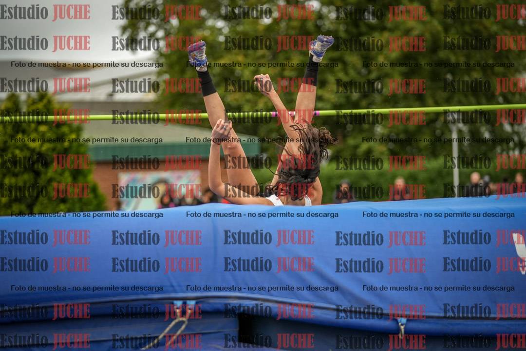 Fotos del salto en alto de mujeres - heptatlón 2