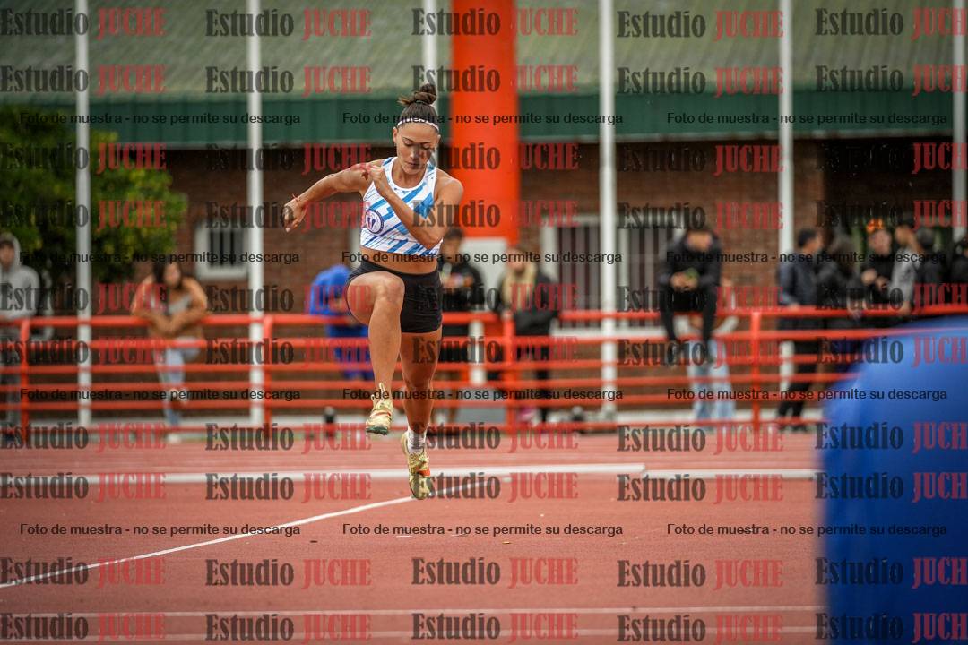 Fotos del salto en alto de mujeres - heptatlón 2