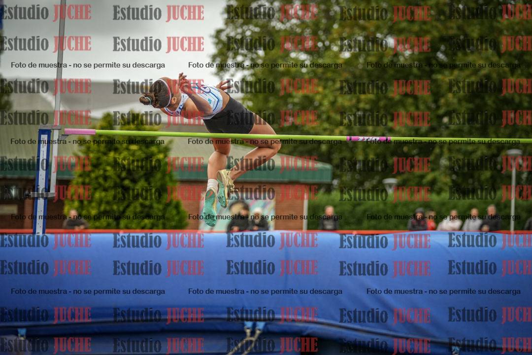 Fotos del salto en alto de mujeres - heptatlón 2
