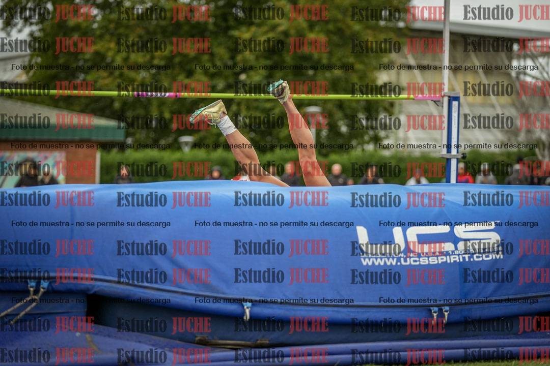 Fotos del salto en alto de mujeres - heptatlón 2