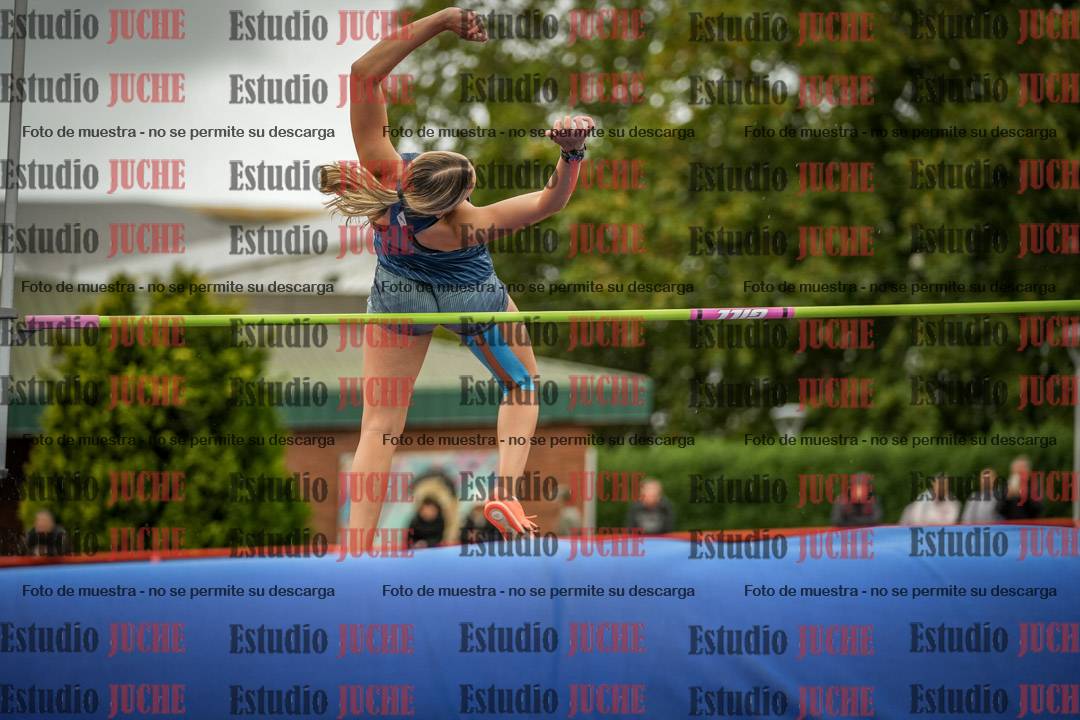Fotos del salto en alto de mujeres - heptatlón 2