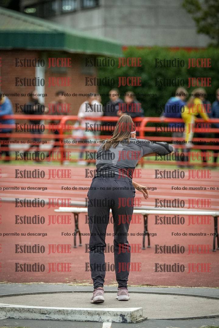 Fotos del lanzamiento de bala de mujeres - heptatlón 3