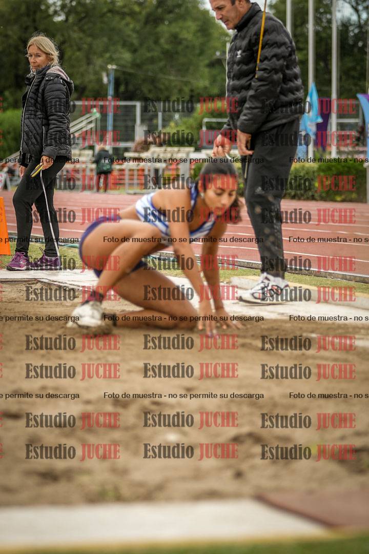 Fotos del salto en largo de mujeres - heptatlón 5