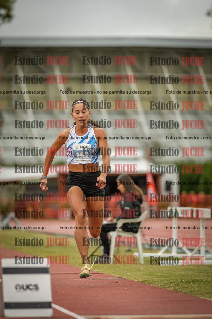 Fotos del salto en largo de mujeres - heptatlón 5