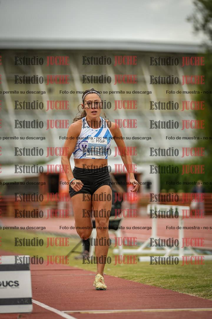 Fotos del salto en largo de mujeres - heptatlón 5