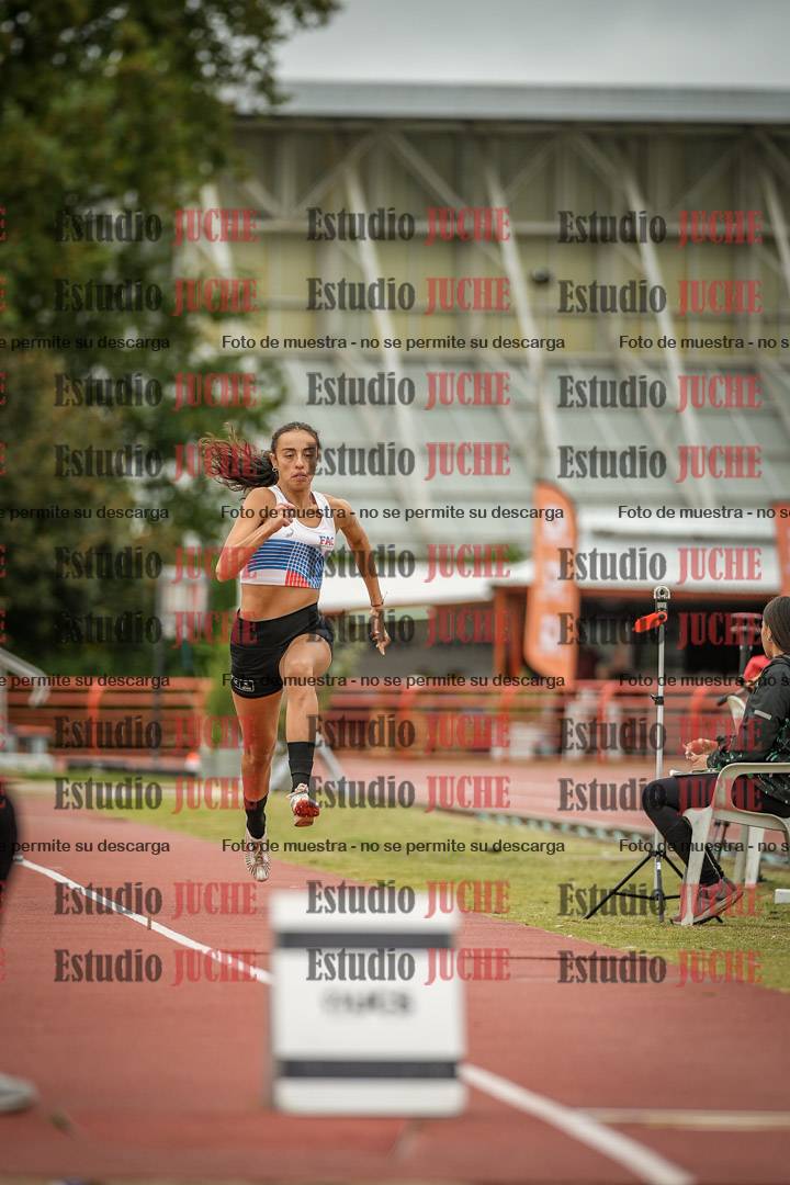 Fotos del salto en largo de mujeres - heptatlón 5