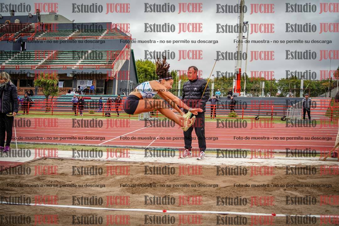 Fotos del salto en largo de mujeres - heptatlón 5