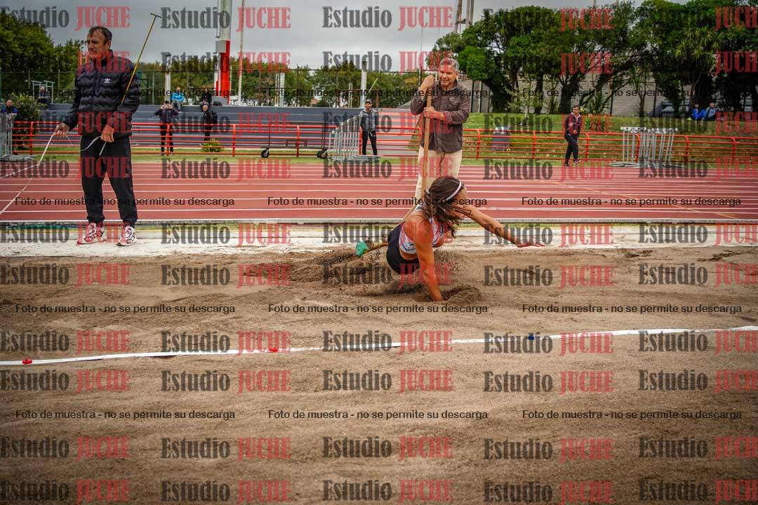 Fotos del salto en largo de mujeres - heptatlón 5