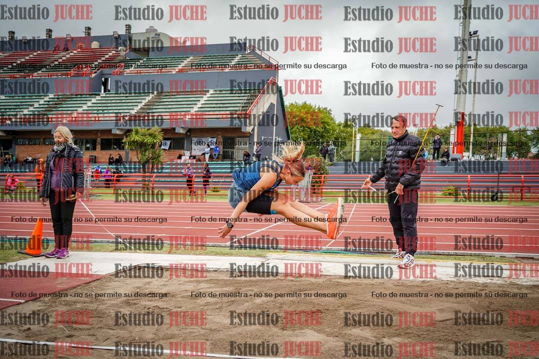 Fotos del salto en largo de mujeres - heptatlón 5