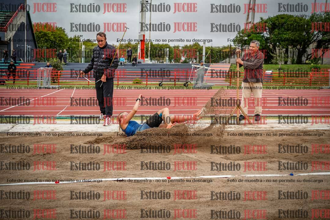 Fotos del salto en largo de mujeres - heptatlón 5