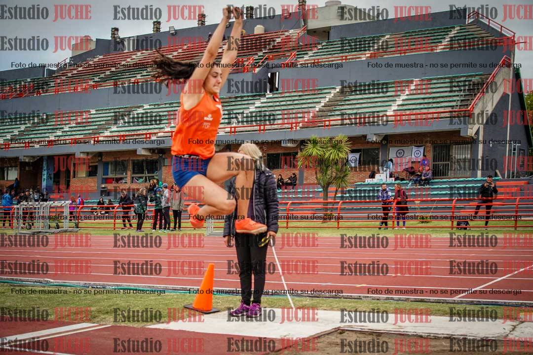 Fotos del salto en largo de mujeres - heptatlón 5