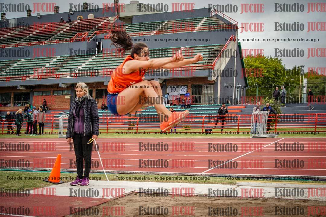 Fotos del salto en largo de mujeres - heptatlón 5