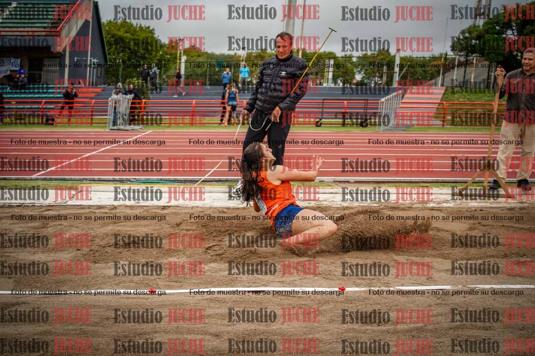 Fotos del salto en largo de mujeres - heptatlón 5