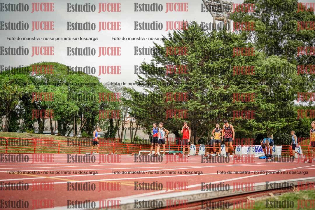 Fotos de los 100 m llanos de varones