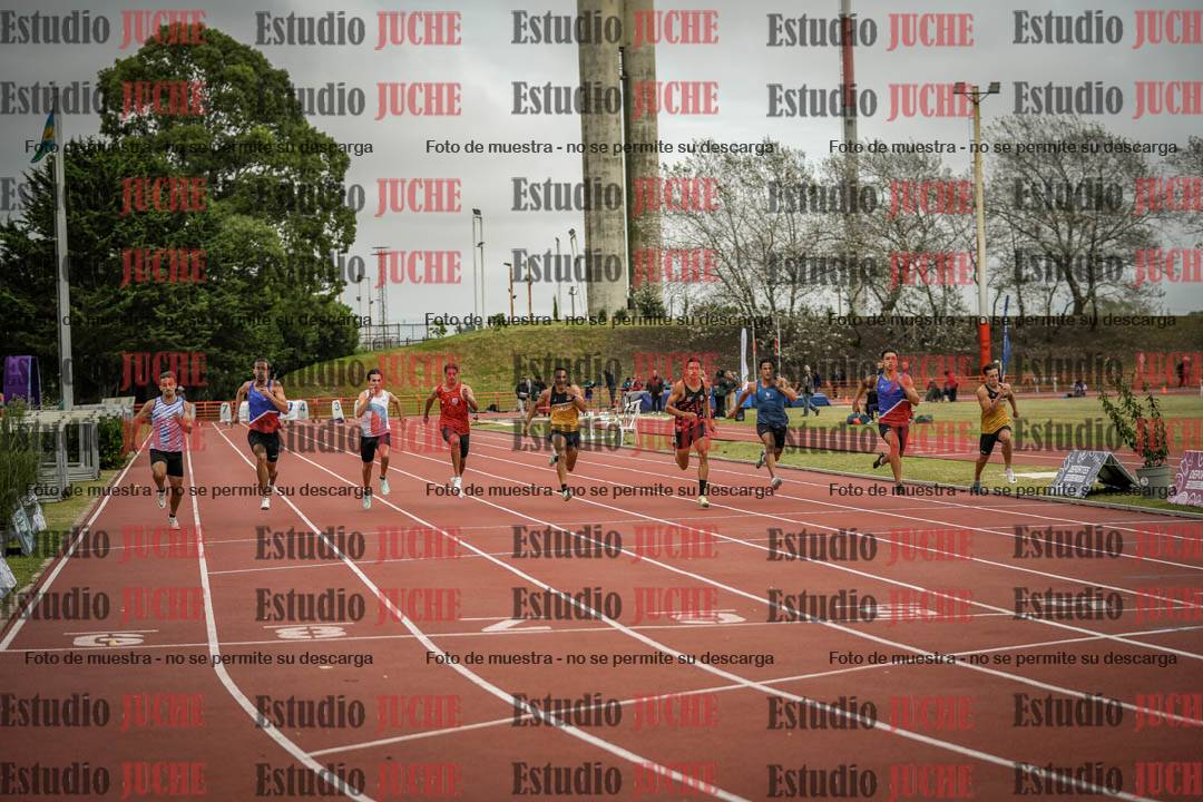 Fotos de los 100 m llanos de varones