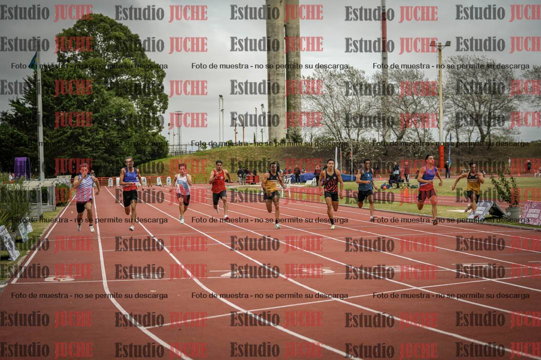Fotos de los 100 m llanos de varones
