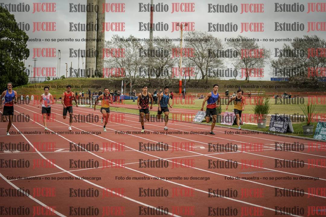 Fotos de los 100 m llanos de varones