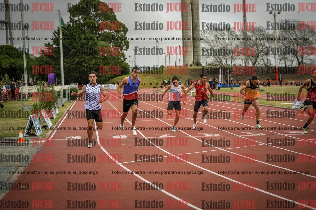 Fotos de los 100 m llanos de varones