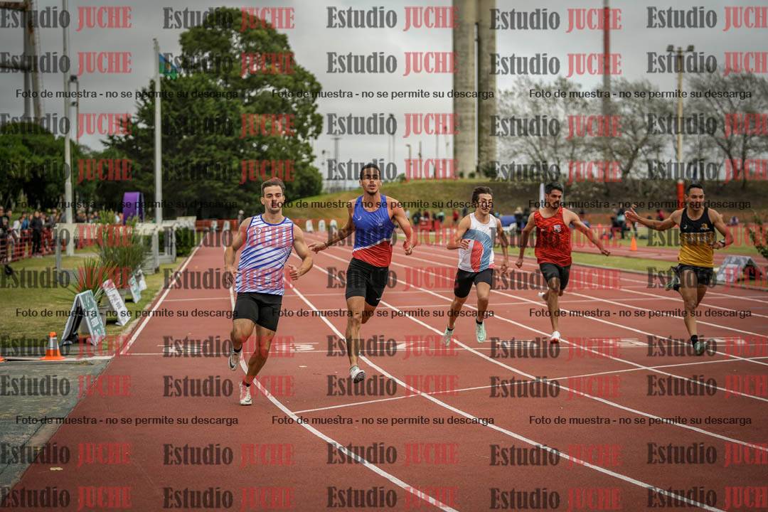 Fotos de los 100 m llanos de varones