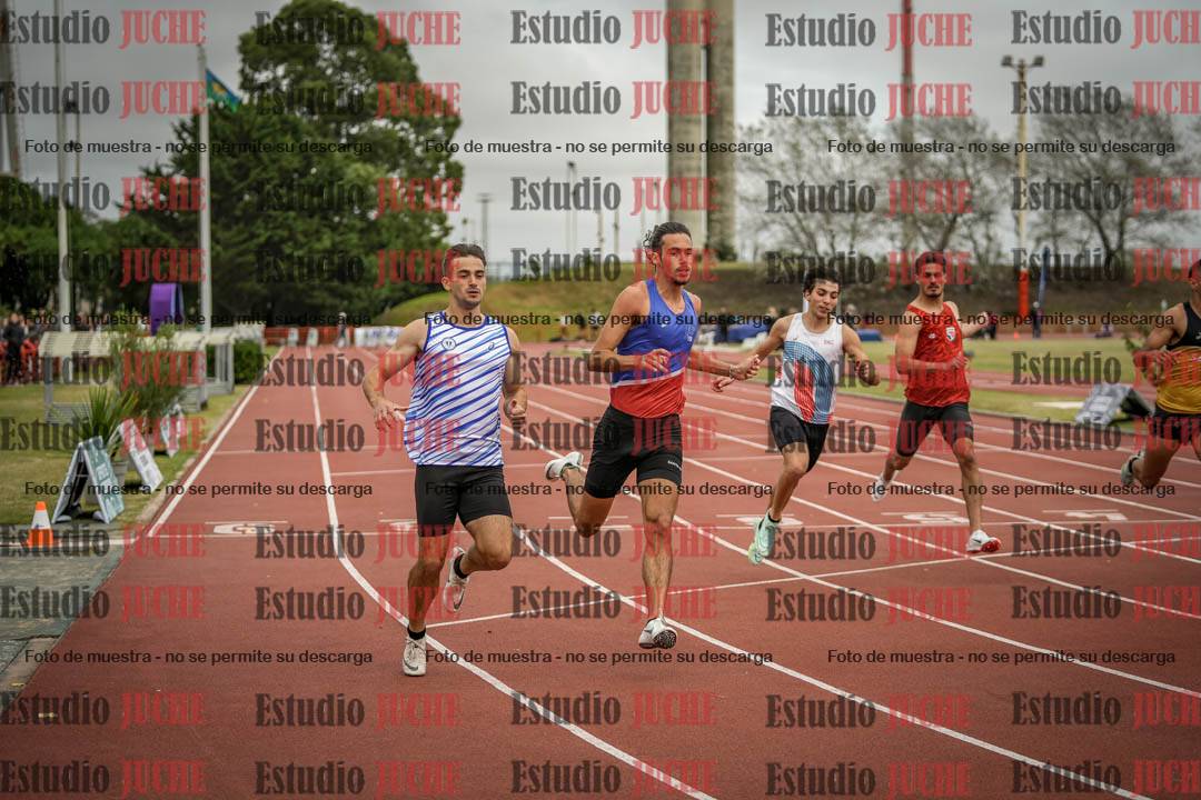 Fotos de los 100 m llanos de varones