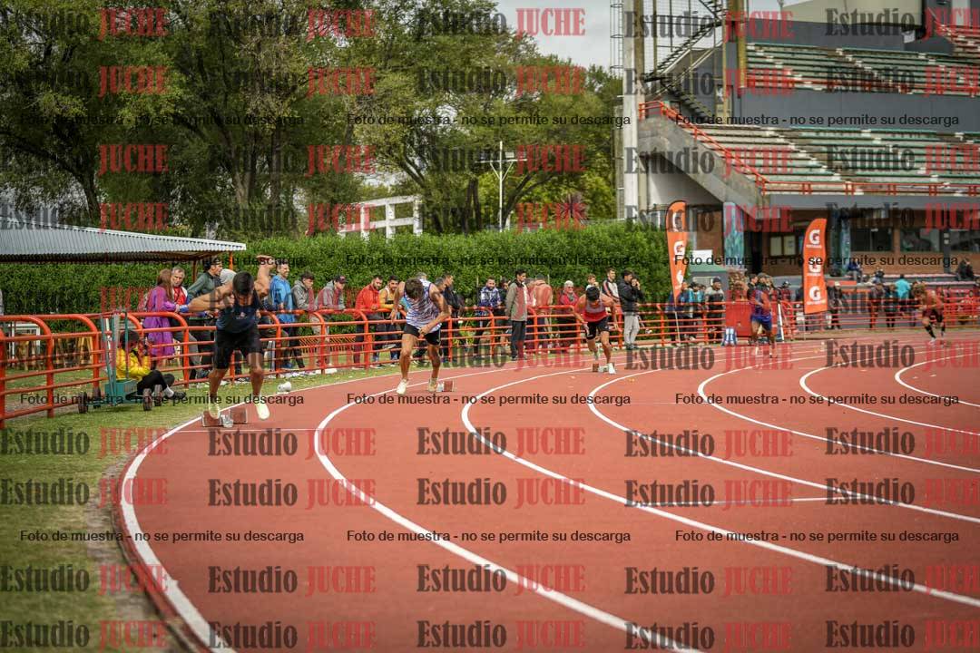 Fotos de los 400 m llanos de varones