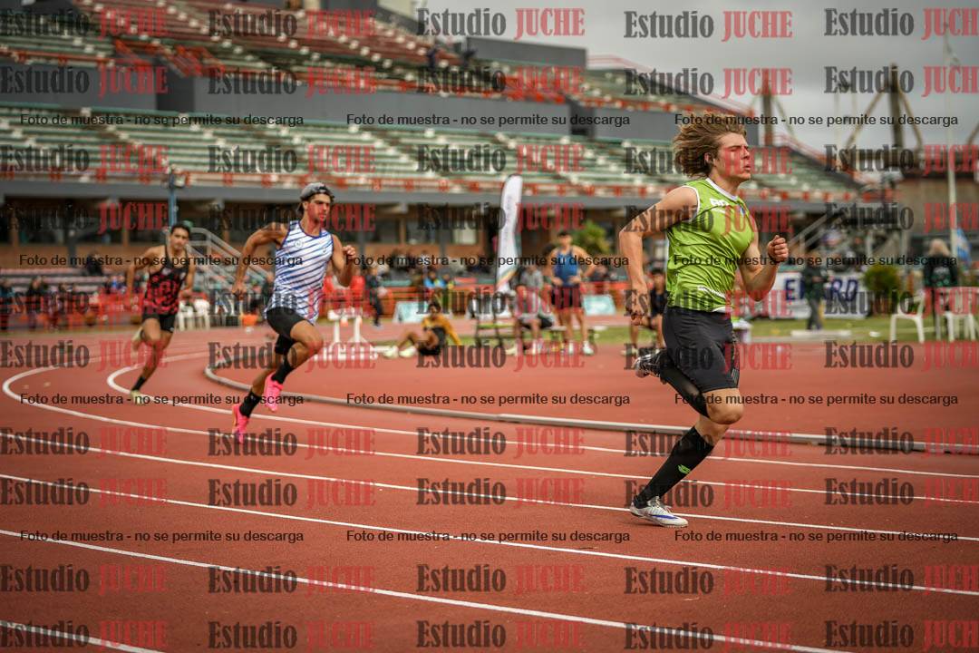 Fotos de los 400 m llanos de varones