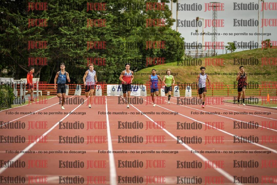 Fotos de los 400 m llanos de varones