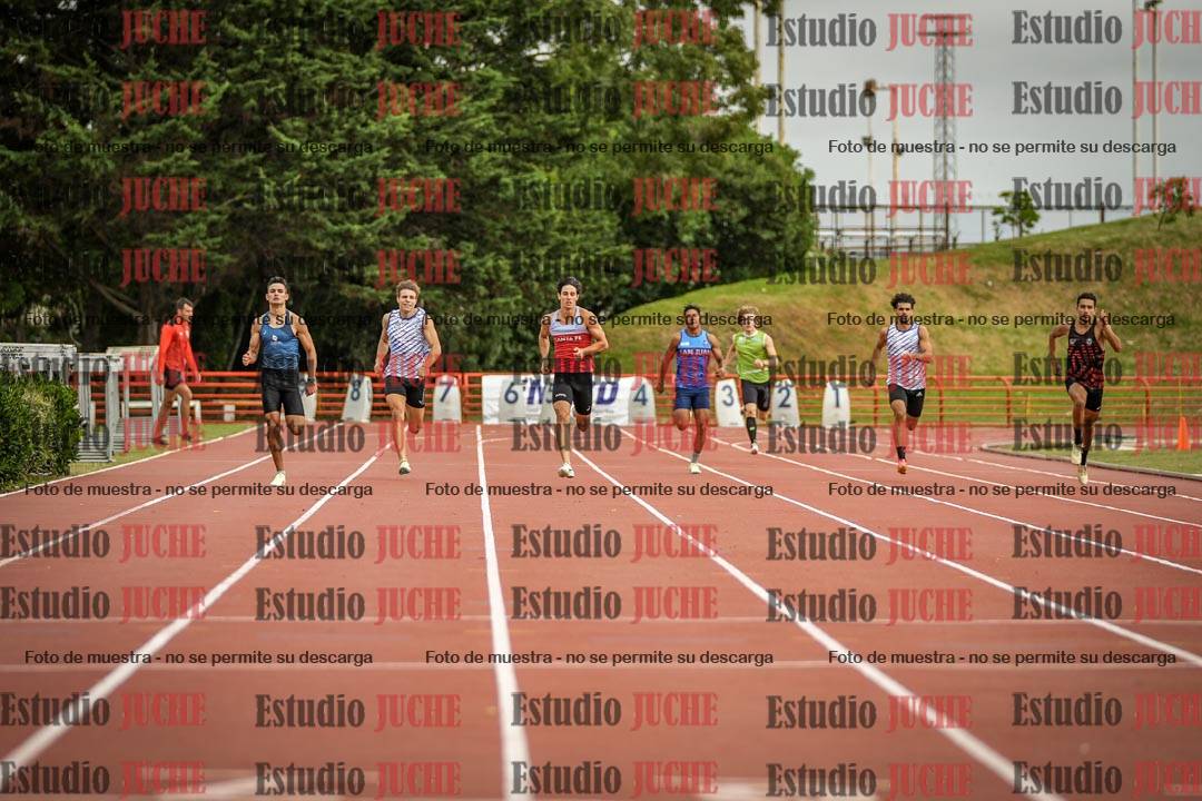Fotos de los 400 m llanos de varones