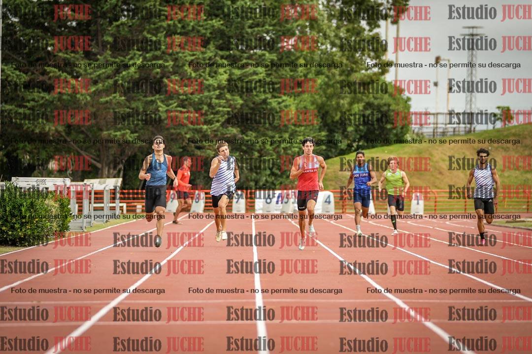 Fotos de los 400 m llanos de varones