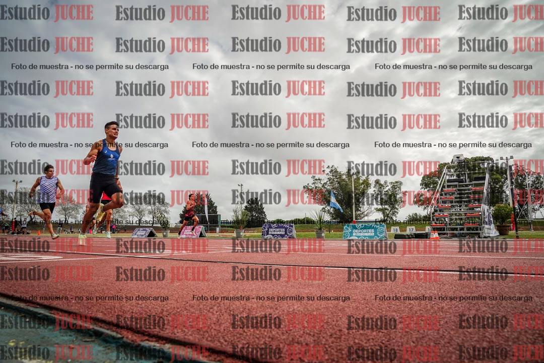 Fotos de los 400 m llanos de varones