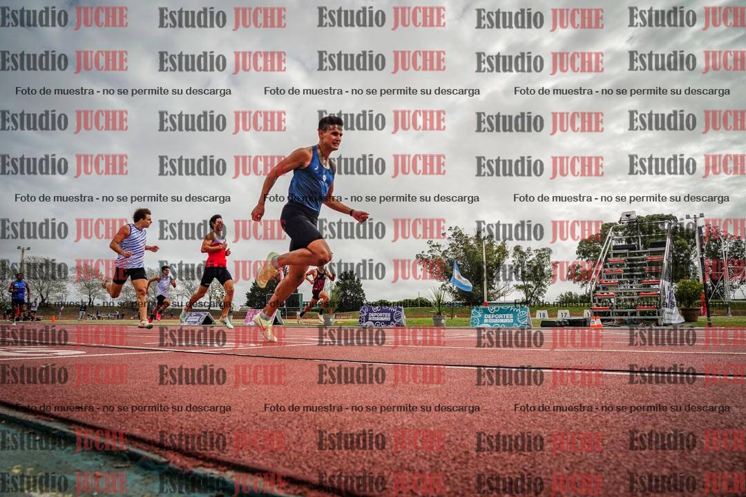 Fotos de los 400 m llanos de varones