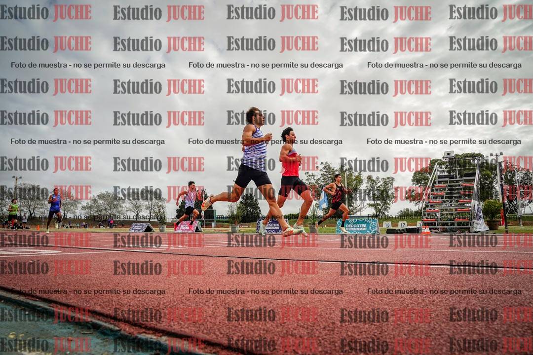 Fotos de los 400 m llanos de varones