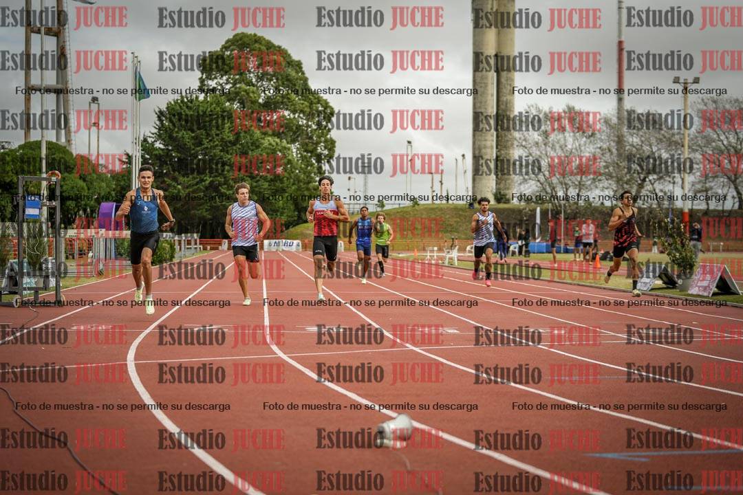 Fotos de los 400 m llanos de varones